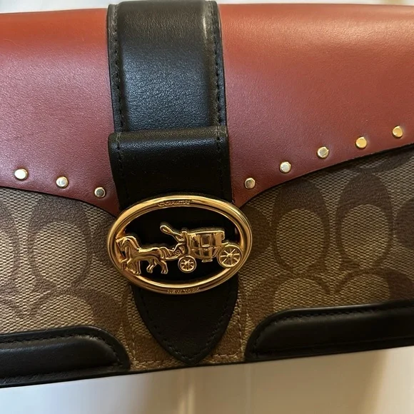 New Coach Tabby Carriage Purse - Picture 4 of 7